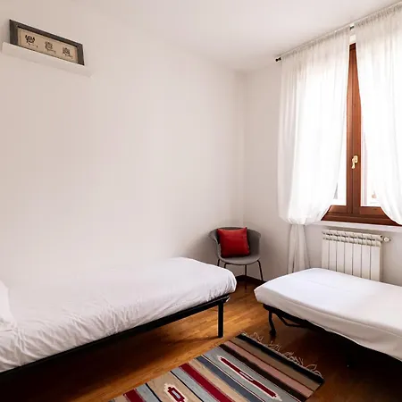 Bright Terrace - Modern 2br
