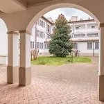 Bright Terrace - Modern 2br