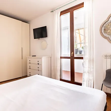 Bright Terrace - Modern 2br