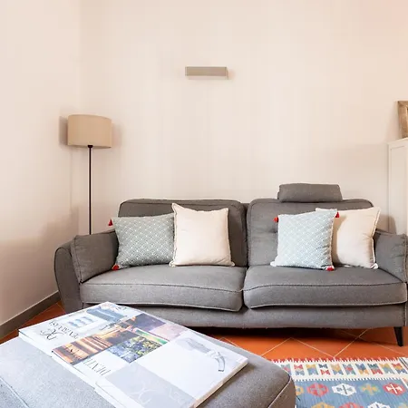 Bright Terrace - Modern 2br * Florencia