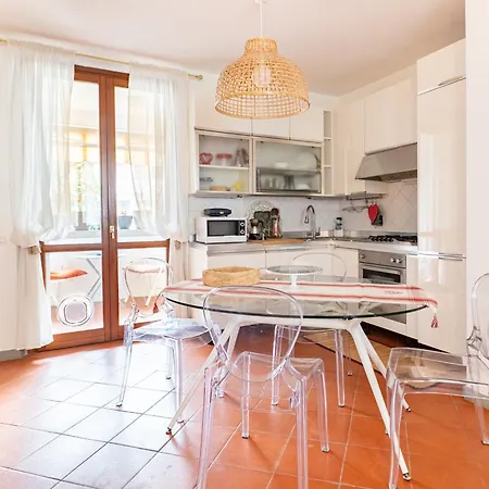 Apartamento Bright Terrace - Modern 2br Florencia