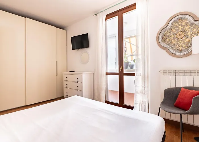 Bright Terrace - Modern 2br