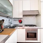 Apartment Bright Terrace - Modern 2br