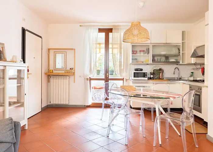 Bright Terrace - Modern 2br Florenz