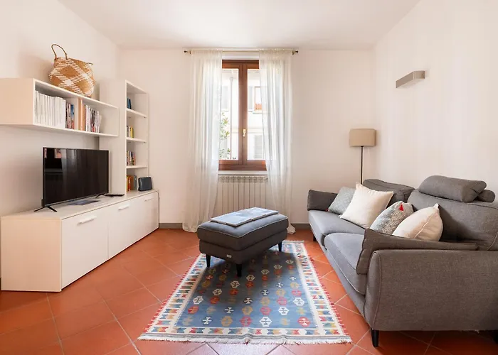 Bright Terrace - Modern 2br Florenz